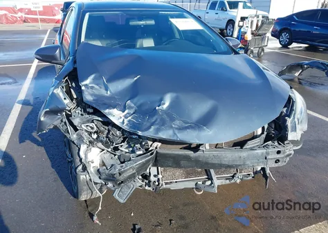 2014 Toyota Corolla S Plus z USA, uszkodzony, nr VIN 2T1BURHE6EC026777